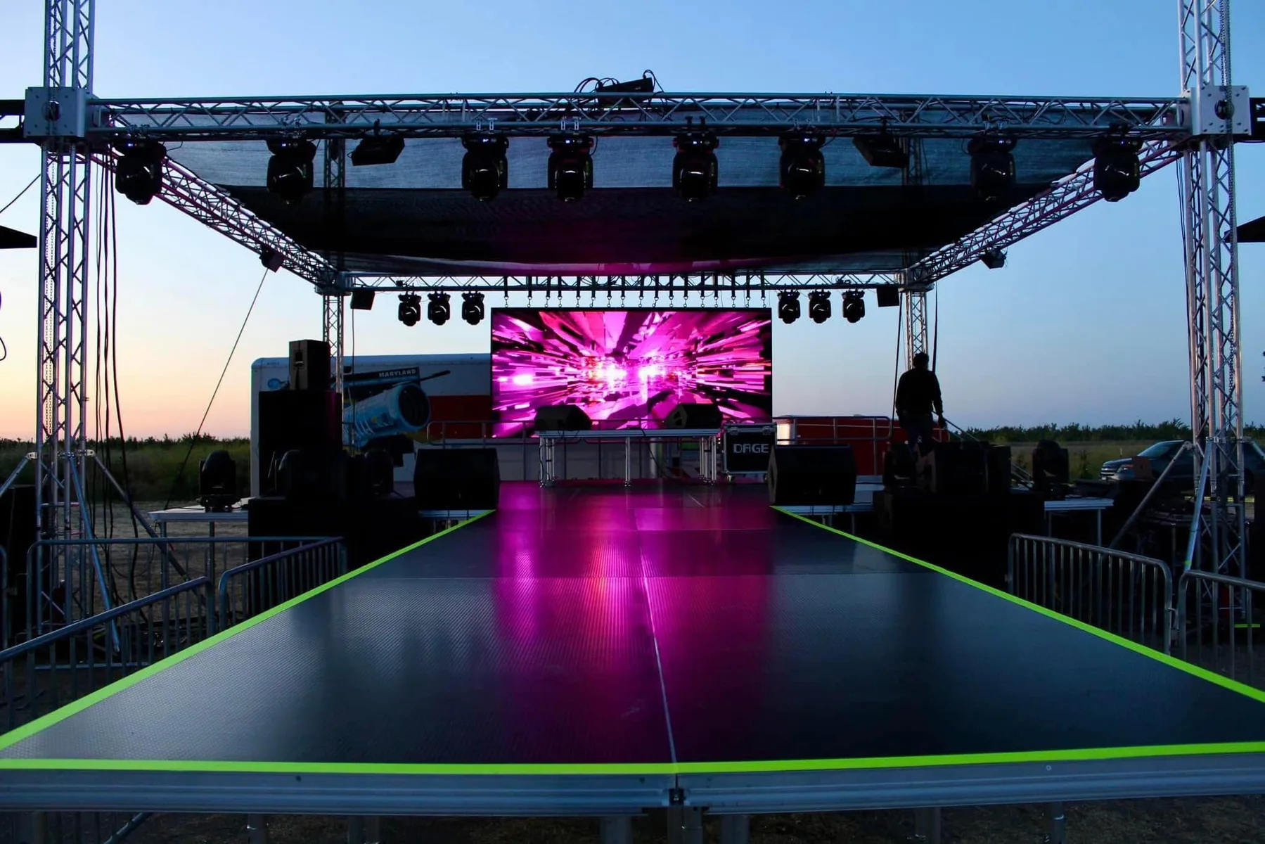 Stage y pantallas LED